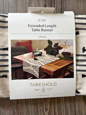 NWOT Threshold Black & White Striped Extended Length Table Runner